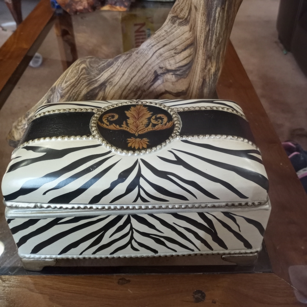 Carolyn Kinder Zebra Pattern Trinket Jewelry Box Porcelain Ceramic Home Accent
